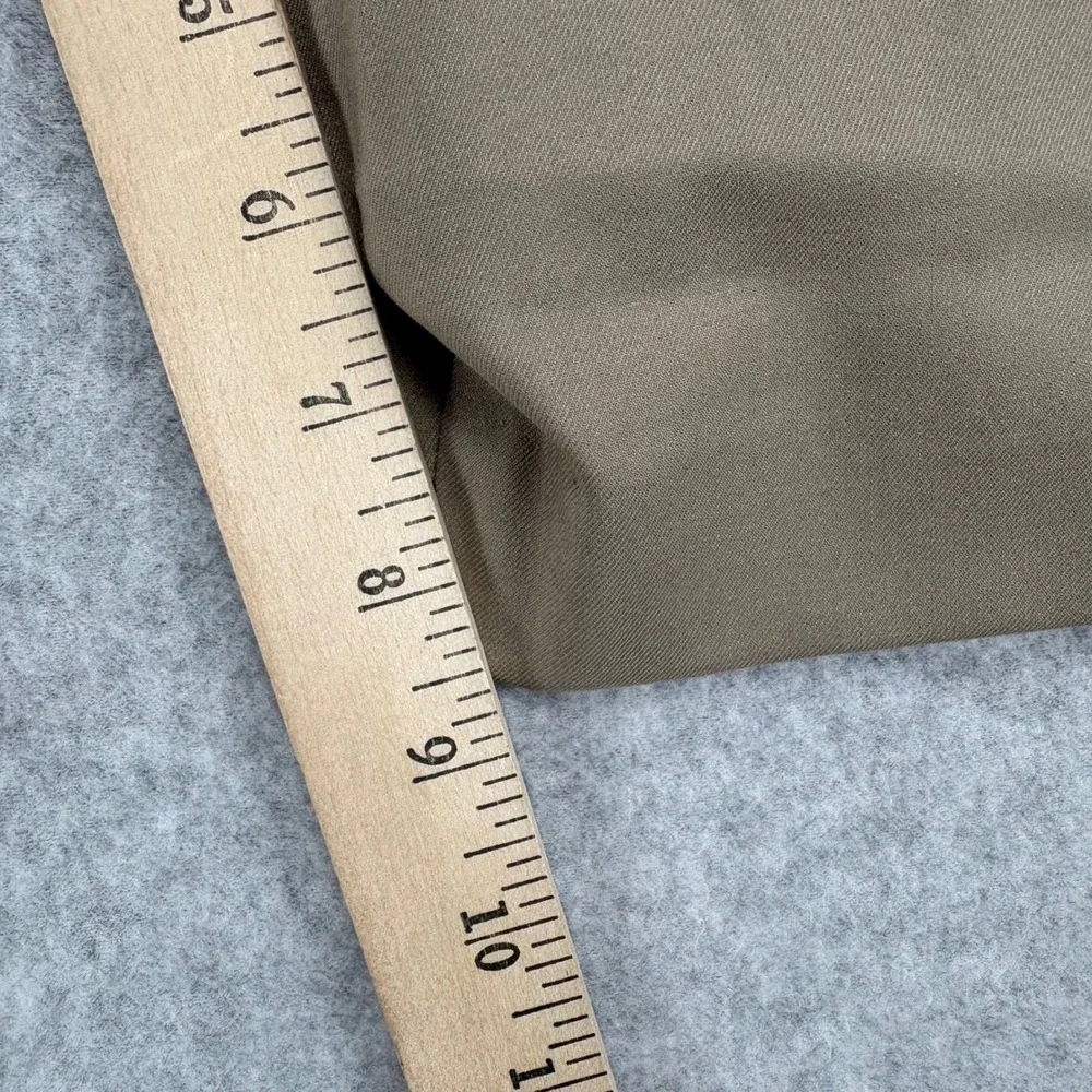 Bocaccio Golf Shorts Mens 42 Khaki Expandable Waist Stretch Performance Golfing
